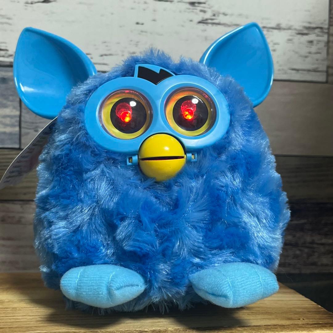 ファービー類似品Furby Named Pixy ロシア語