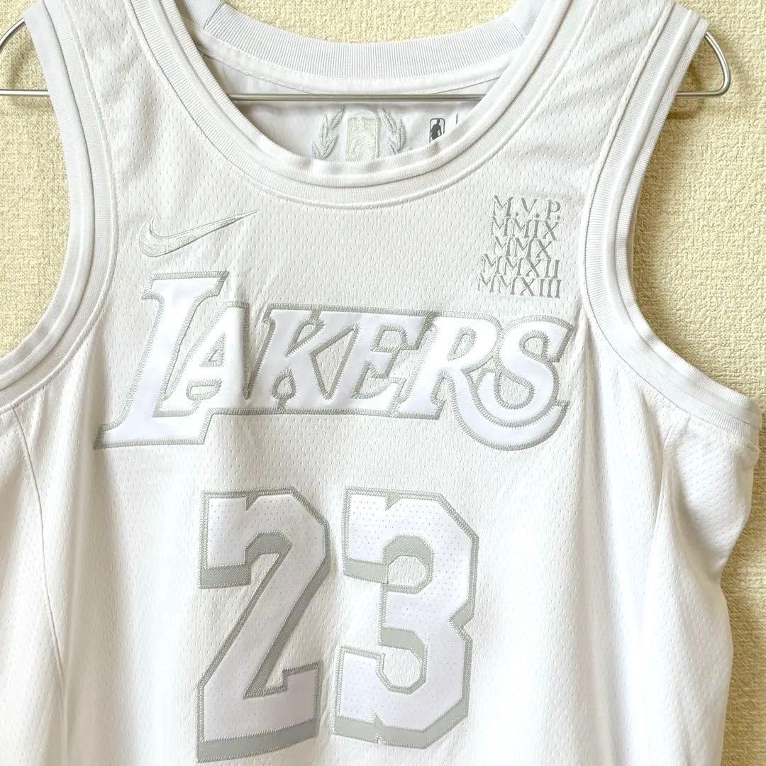 Lakers レブロン セットアップ